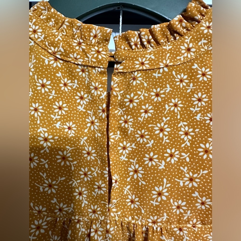 🛍️ Mod Boutique Super cute Top Size Large - Picture 3 of 7
